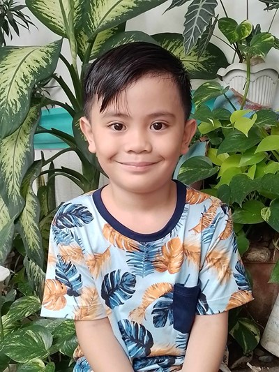 Help Jhay Ezekiel T. by becoming a child sponsor. Sponsoring a child is a rewarding and heartwarming experience.