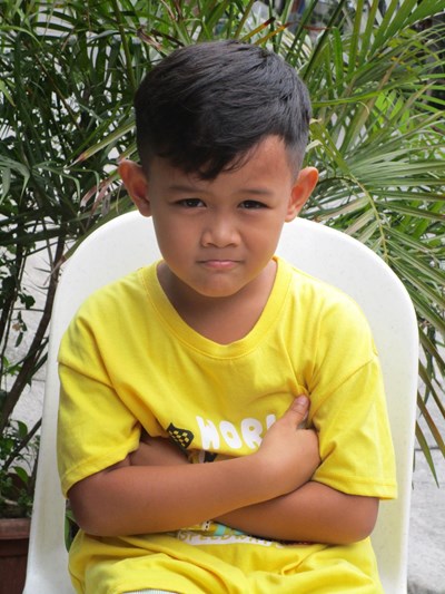 Help Renzo C. by becoming a child sponsor. Sponsoring a child is a rewarding and heartwarming experience.
