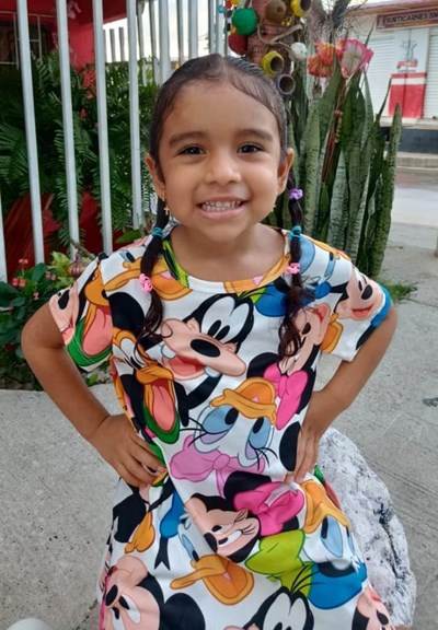 Help Marianella by becoming a child sponsor. Sponsoring a child is a rewarding and heartwarming experience.