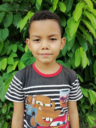 Help Delmer Enrrique by becoming a child sponsor. Sponsoring a child is a rewarding and heartwarming experience.