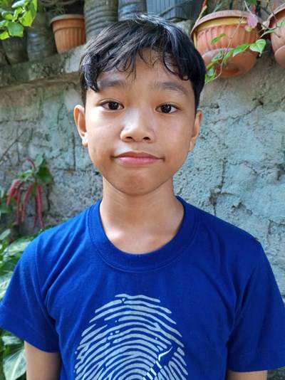 Help Ronil D. by becoming a child sponsor. Sponsoring a child is a rewarding and heartwarming experience.