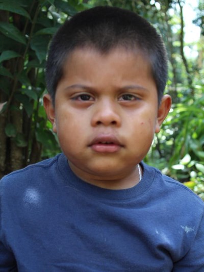 Help Leandro Leonicio by becoming a child sponsor. Sponsoring a child is a rewarding and heartwarming experience.