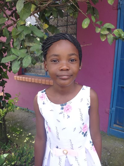 Help Linah by becoming a child sponsor. Sponsoring a child is a rewarding and heartwarming experience.