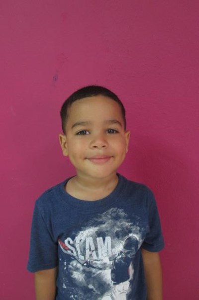 Help Alexander by becoming a child sponsor. Sponsoring a child is a rewarding and heartwarming experience.