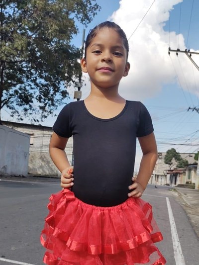 Help Elizabeth Anthonella by becoming a child sponsor. Sponsoring a child is a rewarding and heartwarming experience.