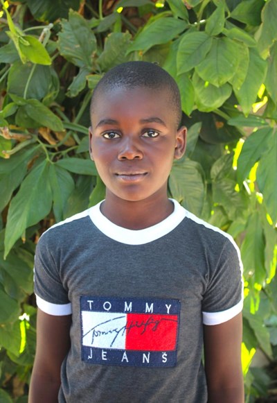 Help Alick by becoming a child sponsor. Sponsoring a child is a rewarding and heartwarming experience.