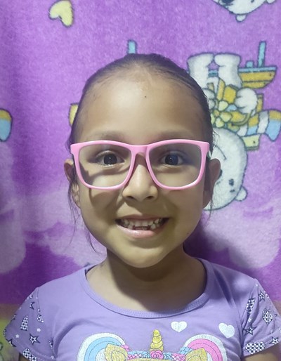 Help Arelys Adriana by becoming a child sponsor. Sponsoring a child is a rewarding and heartwarming experience.