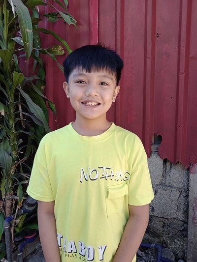 Help Flynn E. by becoming a child sponsor. Sponsoring a child is a rewarding and heartwarming experience.