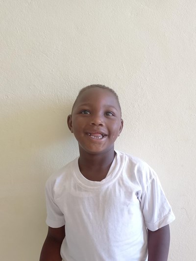 Help Wilfredo by becoming a child sponsor. Sponsoring a child is a rewarding and heartwarming experience.