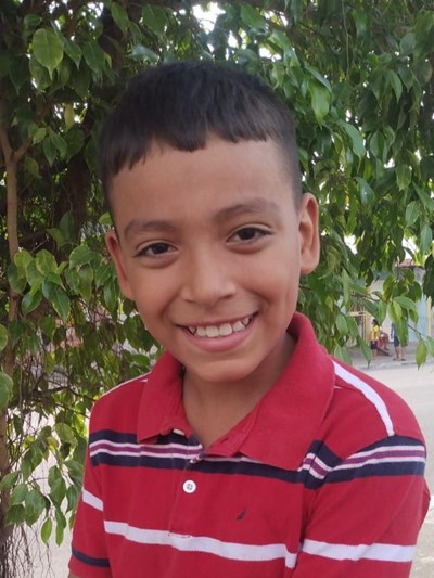 Help Alex Alfredo by becoming a child sponsor. Sponsoring a child is a rewarding and heartwarming experience.