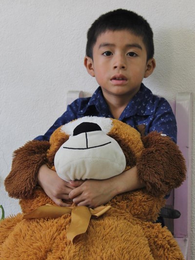 Help Adiel Bernardo by becoming a child sponsor. Sponsoring a child is a rewarding and heartwarming experience.