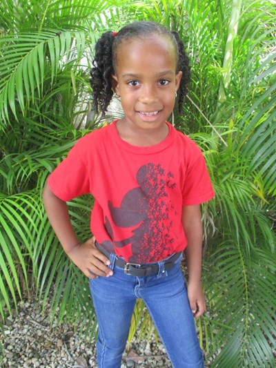 Help Aleisha Dassiel by becoming a child sponsor. Sponsoring a child is a rewarding and heartwarming experience.