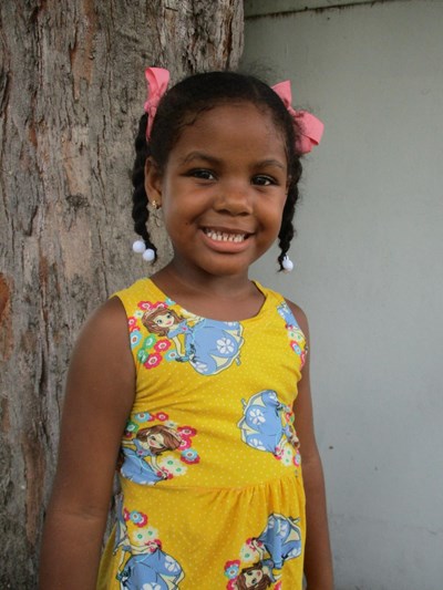 Help Dahiana Ivanelis by becoming a child sponsor. Sponsoring a child is a rewarding and heartwarming experience.