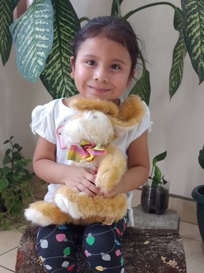Help Arleth Andrea by becoming a child sponsor. Sponsoring a child is a rewarding and heartwarming experience.