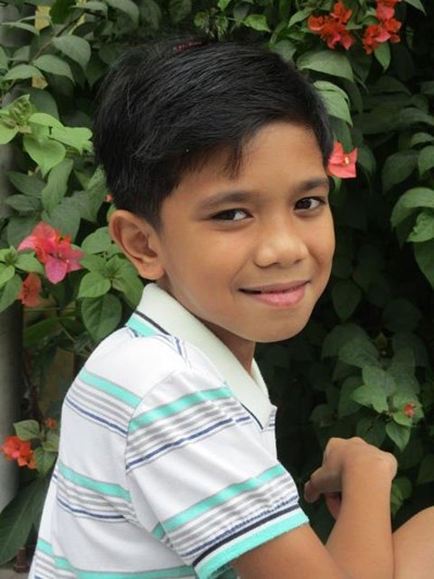 Help Ian T. by becoming a child sponsor. Sponsoring a child is a rewarding and heartwarming experience.