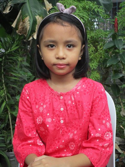 Help Anika D. by becoming a child sponsor. Sponsoring a child is a rewarding and heartwarming experience.