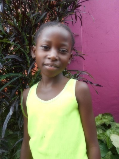 Help Elizabeth by becoming a child sponsor. Sponsoring a child is a rewarding and heartwarming experience.