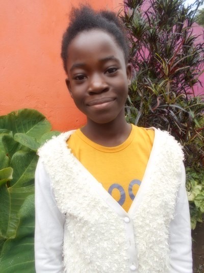 Help Mailes by becoming a child sponsor. Sponsoring a child is a rewarding and heartwarming experience.