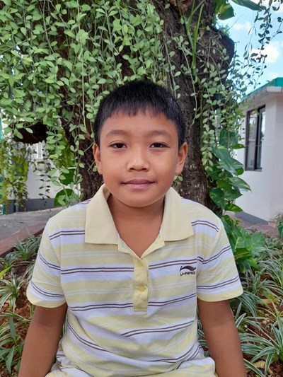 Help Harish Renz Q. by becoming a child sponsor. Sponsoring a child is a rewarding and heartwarming experience.