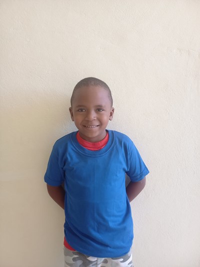 Help German Efrain by becoming a child sponsor. Sponsoring a child is a rewarding and heartwarming experience.