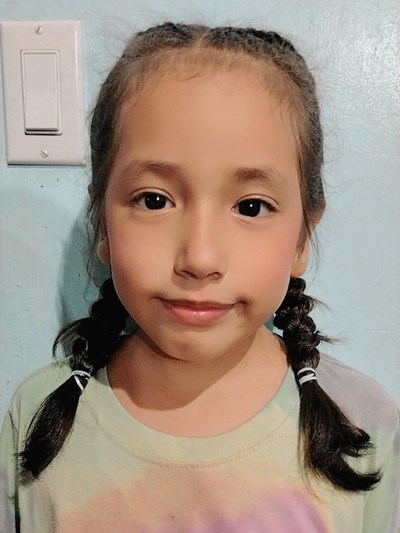 Help Naidelyn Breanna by becoming a child sponsor. Sponsoring a child is a rewarding and heartwarming experience.