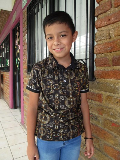 Help Mateo Isaai by becoming a child sponsor. Sponsoring a child is a rewarding and heartwarming experience.