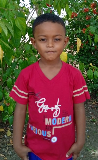 Help Thiago De Jesus by becoming a child sponsor. Sponsoring a child is a rewarding and heartwarming experience.