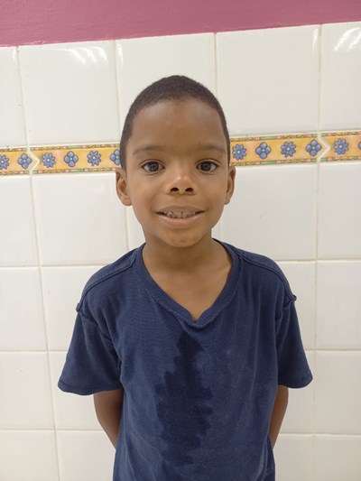 Help Nicolas Yowel by becoming a child sponsor. Sponsoring a child is a rewarding and heartwarming experience.