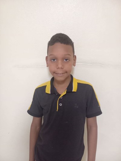 Help Jhonir Antonio by becoming a child sponsor. Sponsoring a child is a rewarding and heartwarming experience.