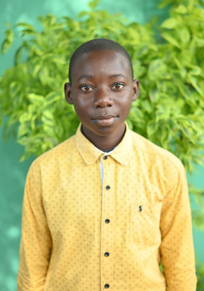 Help Bazilio by becoming a child sponsor. Sponsoring a child is a rewarding and heartwarming experience.