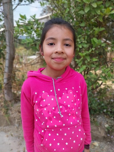 Help Lindsay Beatriz by becoming a child sponsor. Sponsoring a child is a rewarding and heartwarming experience.