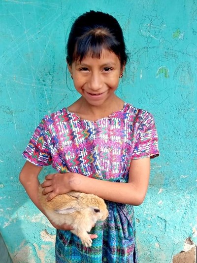 Help Veronica Griselda by becoming a child sponsor. Sponsoring a child is a rewarding and heartwarming experience.
