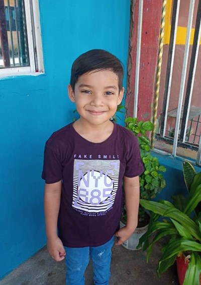 Help Alan Andres by becoming a child sponsor. Sponsoring a child is a rewarding and heartwarming experience.