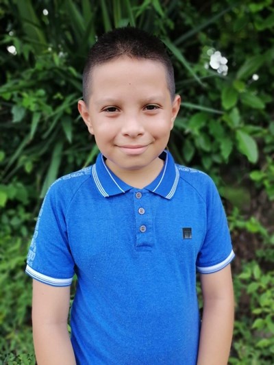 Help Dennis Eduardo by becoming a child sponsor. Sponsoring a child is a rewarding and heartwarming experience.