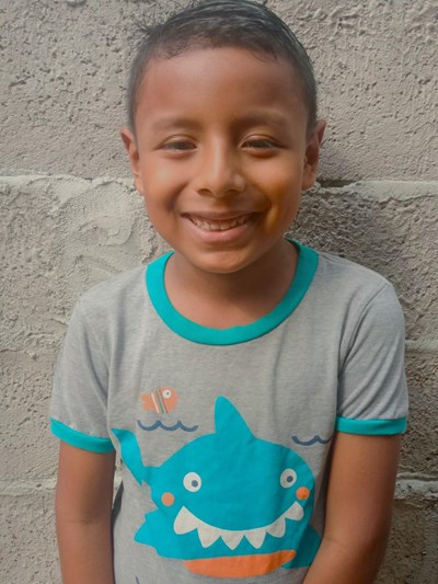 Help Estalin Enrique by becoming a child sponsor. Sponsoring a child is a rewarding and heartwarming experience.