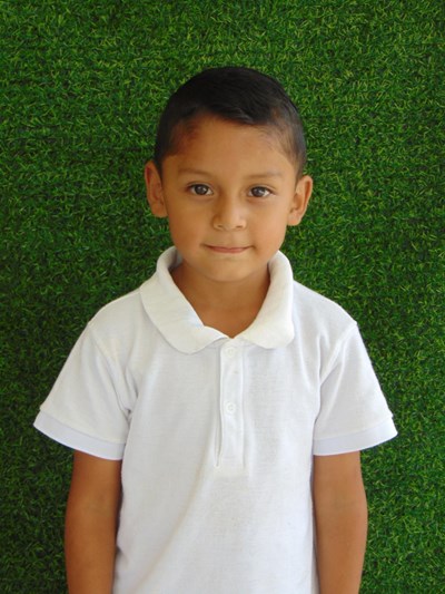 Help Walter Josue by becoming a child sponsor. Sponsoring a child is a rewarding and heartwarming experience.