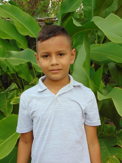 Help Oscar Armando by becoming a child sponsor. Sponsoring a child is a rewarding and heartwarming experience.