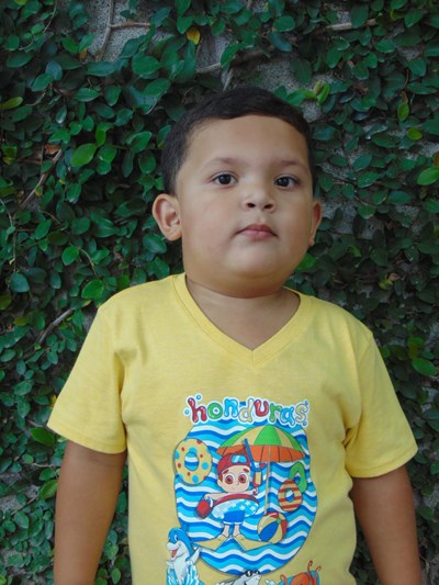 Help Erick Josue by becoming a child sponsor. Sponsoring a child is a rewarding and heartwarming experience.