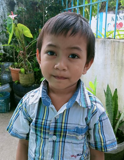Help Jon Christian L. by becoming a child sponsor. Sponsoring a child is a rewarding and heartwarming experience.