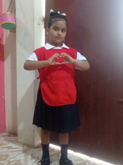 Help Jordana Yarely by becoming a child sponsor. Sponsoring a child is a rewarding and heartwarming experience.