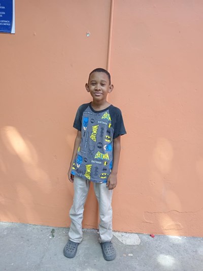 Help Logan Elexis by becoming a child sponsor. Sponsoring a child is a rewarding and heartwarming experience.