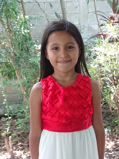 Help Sara Nohemy by becoming a child sponsor. Sponsoring a child is a rewarding and heartwarming experience.