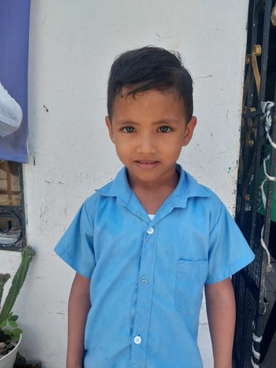 Help Ronaldo by becoming a child sponsor. Sponsoring a child is a rewarding and heartwarming experience.