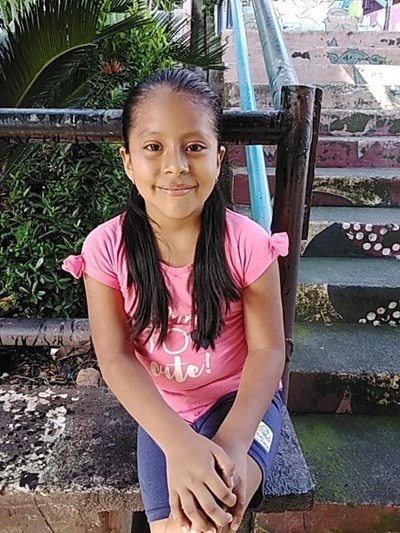 Help Danna Sahory by becoming a child sponsor. Sponsoring a child is a rewarding and heartwarming experience.