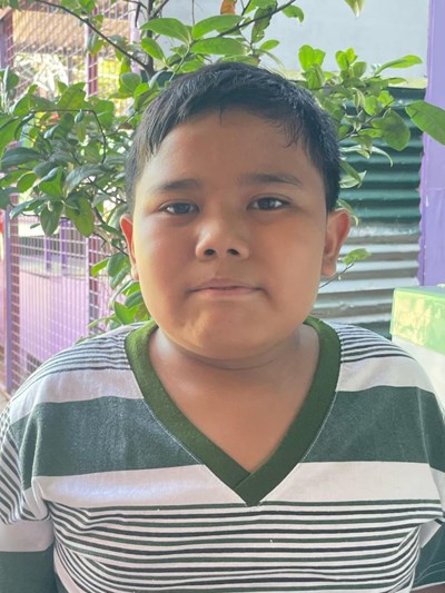 Help Khryzler Vaughn by becoming a child sponsor. Sponsoring a child is a rewarding and heartwarming experience.