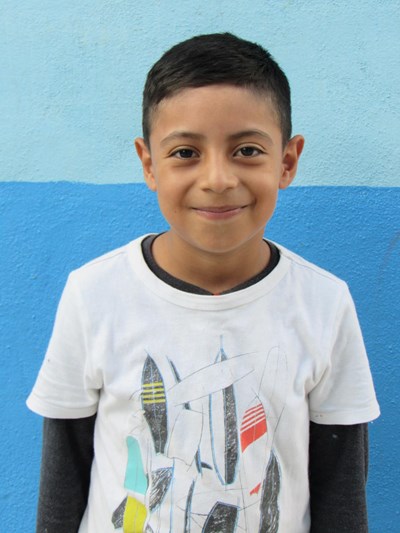 Help Alan Lizandro by becoming a child sponsor. Sponsoring a child is a rewarding and heartwarming experience.
