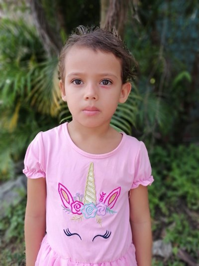 Help Dayana Marisol by becoming a child sponsor. Sponsoring a child is a rewarding and heartwarming experience.