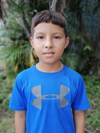 Help Elmer Daniel by becoming a child sponsor. Sponsoring a child is a rewarding and heartwarming experience.
