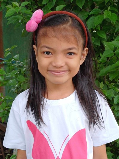 Help Sheena D. by becoming a child sponsor. Sponsoring a child is a rewarding and heartwarming experience.