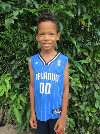 Help Darian Alberto by becoming a child sponsor. Sponsoring a child is a rewarding and heartwarming experience.